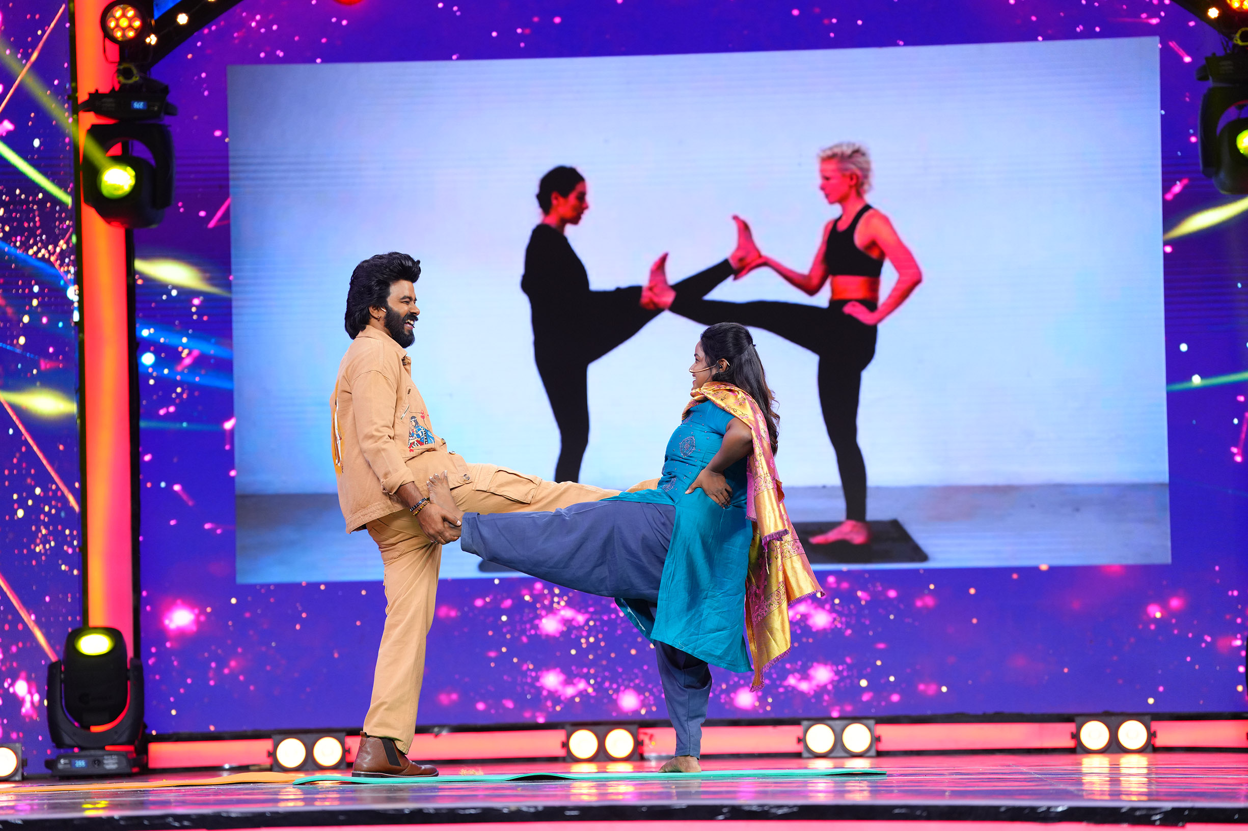 family stars show sudheer photos